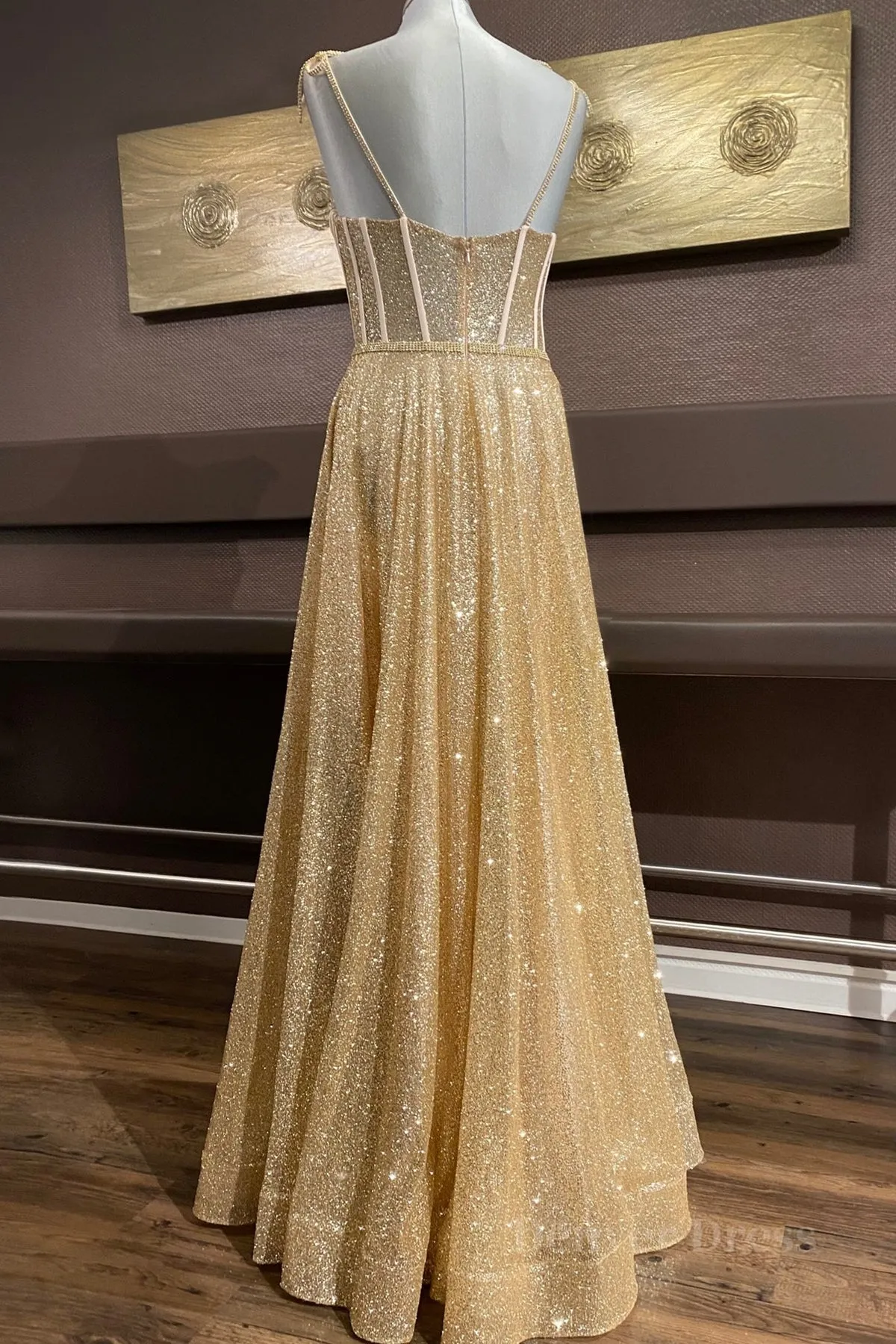 Shiny A Line Spaghetti Straps Gold Prom Dresses Long Sweetheart Neck Golden Formal Dresses Gold Tulle Evening Dresses WT1856