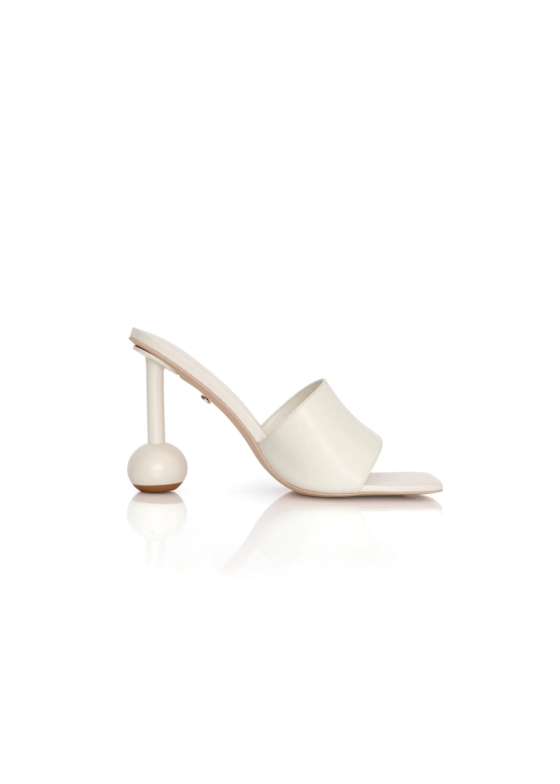 YURI SANDALS - CREAM